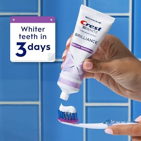 Crest 3D White Advanced Luminous Mint Teeth Whitening Toothpaste, Crest Toothpaste, 3.7 oz Pack of 4 - Helps Remove Surface Stains, Whitens Teeth, Strengthens Tooth Enamel, Protects Against Cavities