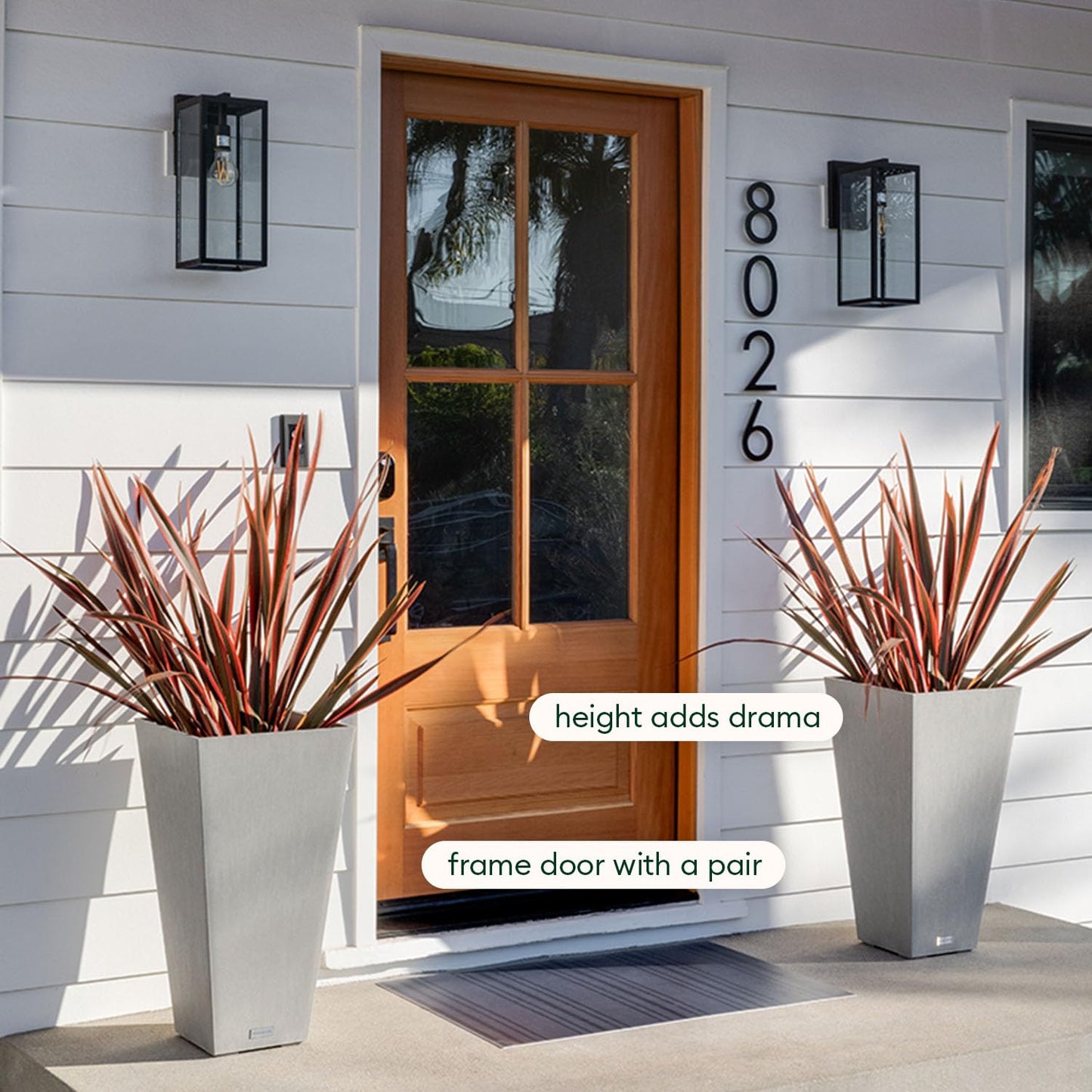 Veradek V-Resin Indoor/Outdoor Taper Planter, Set of 2 (30 inch, Black)