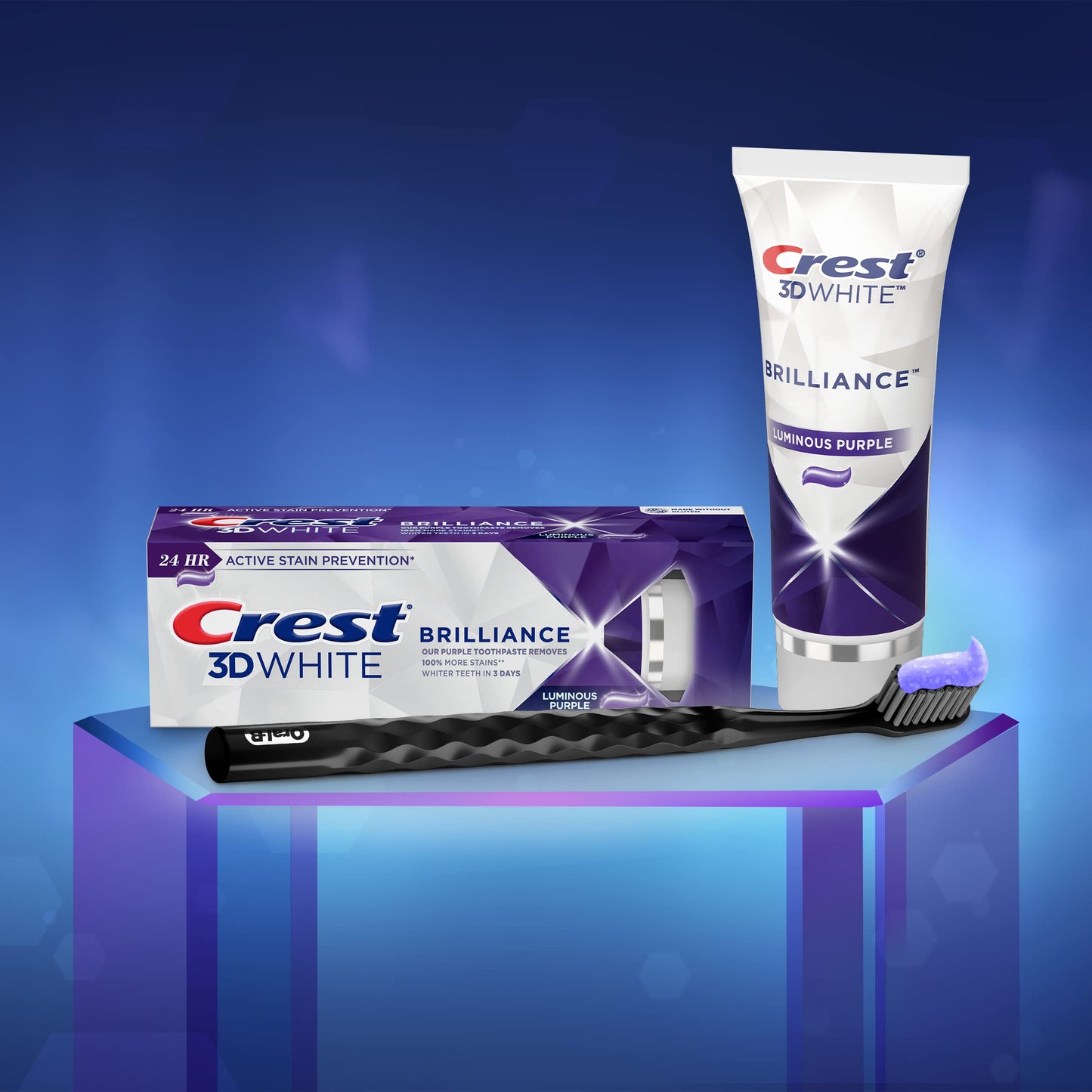 Crest 3D White Advanced Luminous Mint Teeth Whitening Toothpaste, Crest Toothpaste, 3.7 oz Pack of 4 - Helps Remove Surface Stains, Whitens Teeth, Strengthens Tooth Enamel, Protects Against Cavities