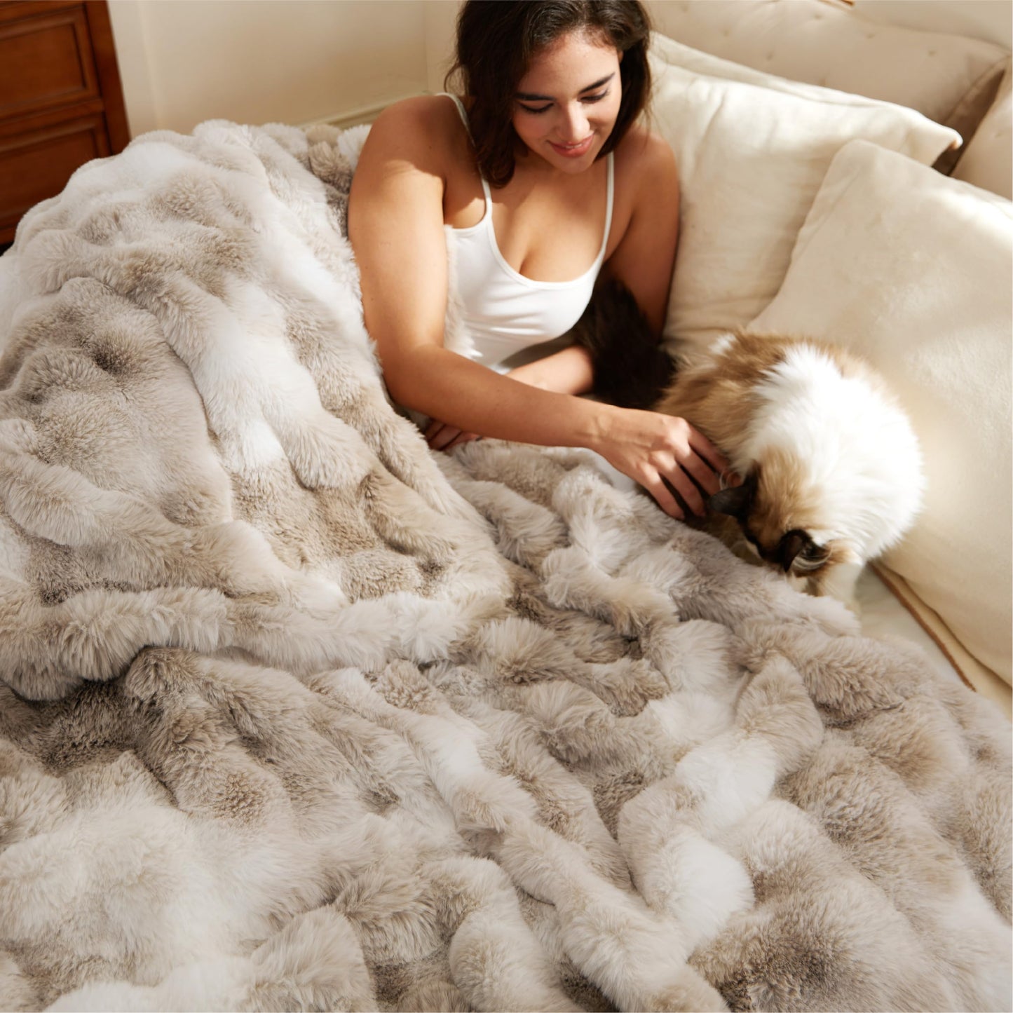 Bedsure GentleSoft Fluffy Fuzzy Tie-dye Taupe Throw Blanket for Bed, Soft Cozy Fleece Faux Fur Blanket for Couch, Taupe Room Decor Minky Velvet Sofa Cover, Women Gifts Thick Warm Plush Winter Bedding
